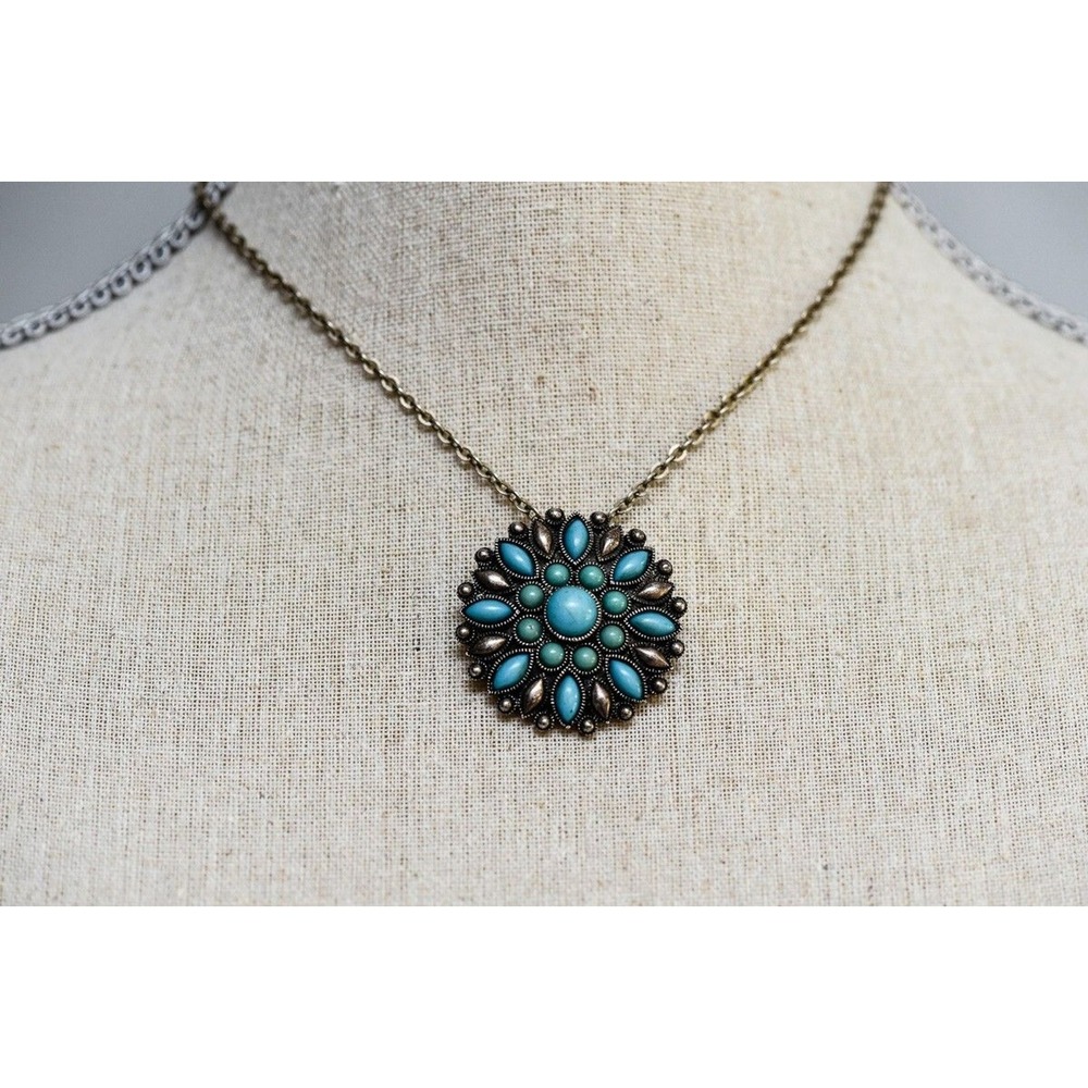 Silver tone turquoise colored Flower Pendant statement necklace